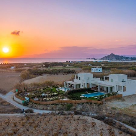 Plioni Villas & Suites ميكري فيغلا المظهر الخارجي الصورة