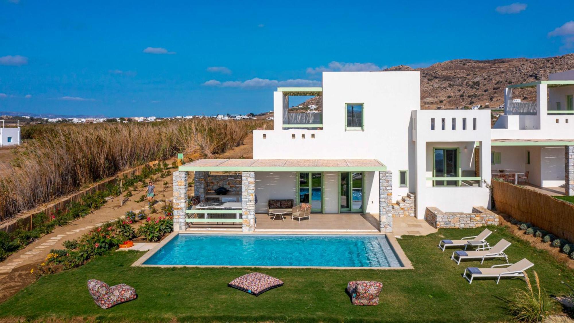 Plioni Villas & Suites ميكري فيغلا المظهر الخارجي الصورة