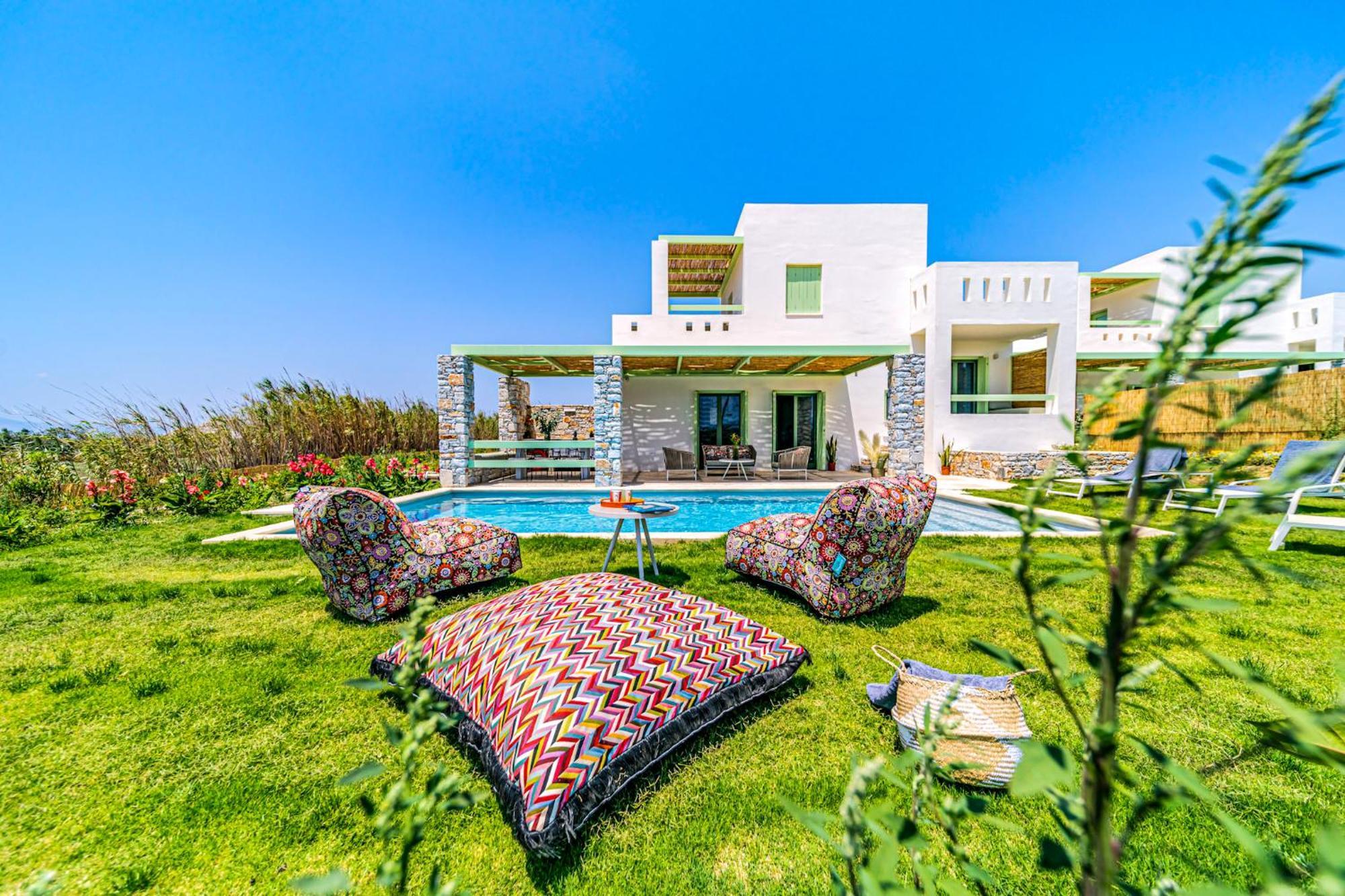Plioni Villas & Suites ميكري فيغلا المظهر الخارجي الصورة