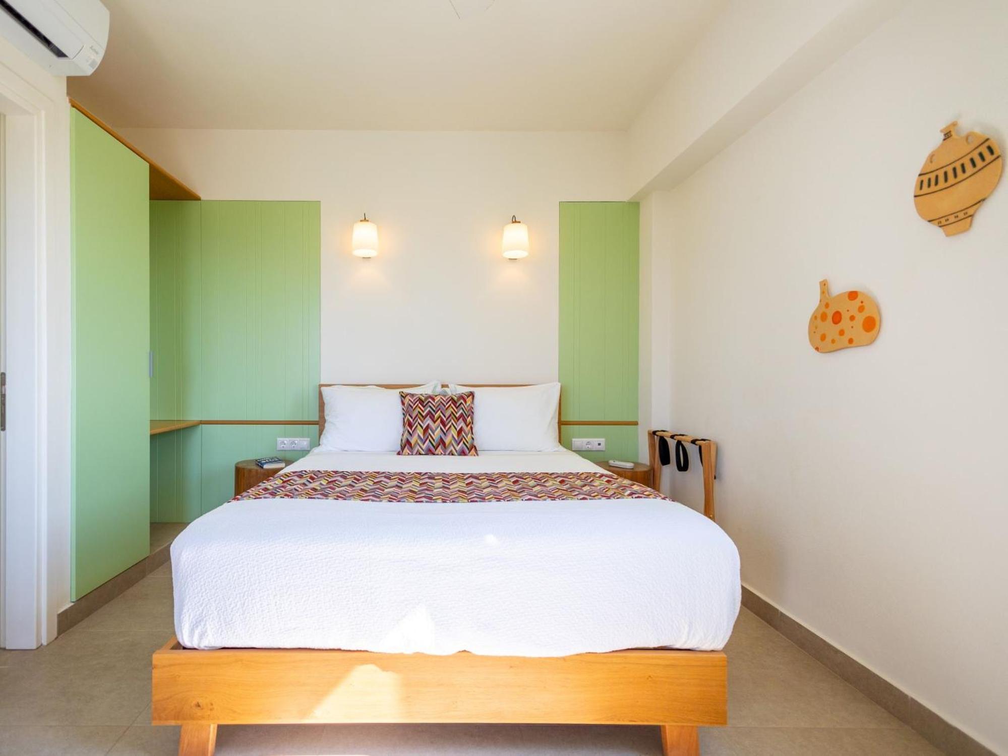 Plioni Villas & Suites ميكري فيغلا المظهر الخارجي الصورة